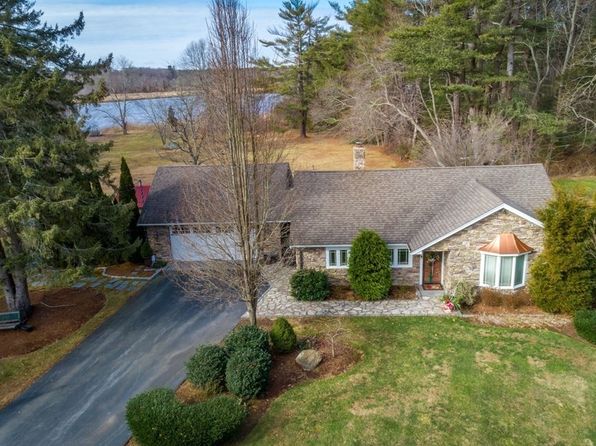 Waterfront Berkley Ma Waterfront Homes For Sale 4 Homes Zillow