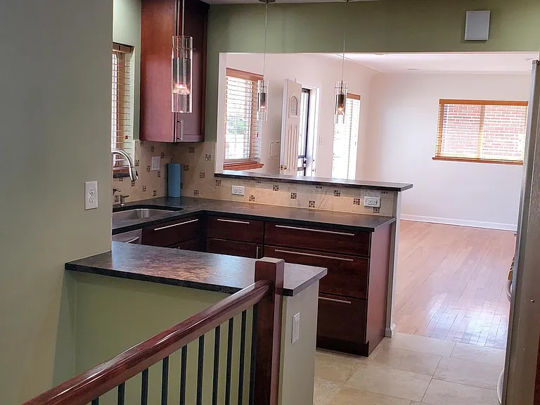 2415 Olive St — Photo 13