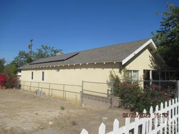 718 Kern St, Taft, CA 93268