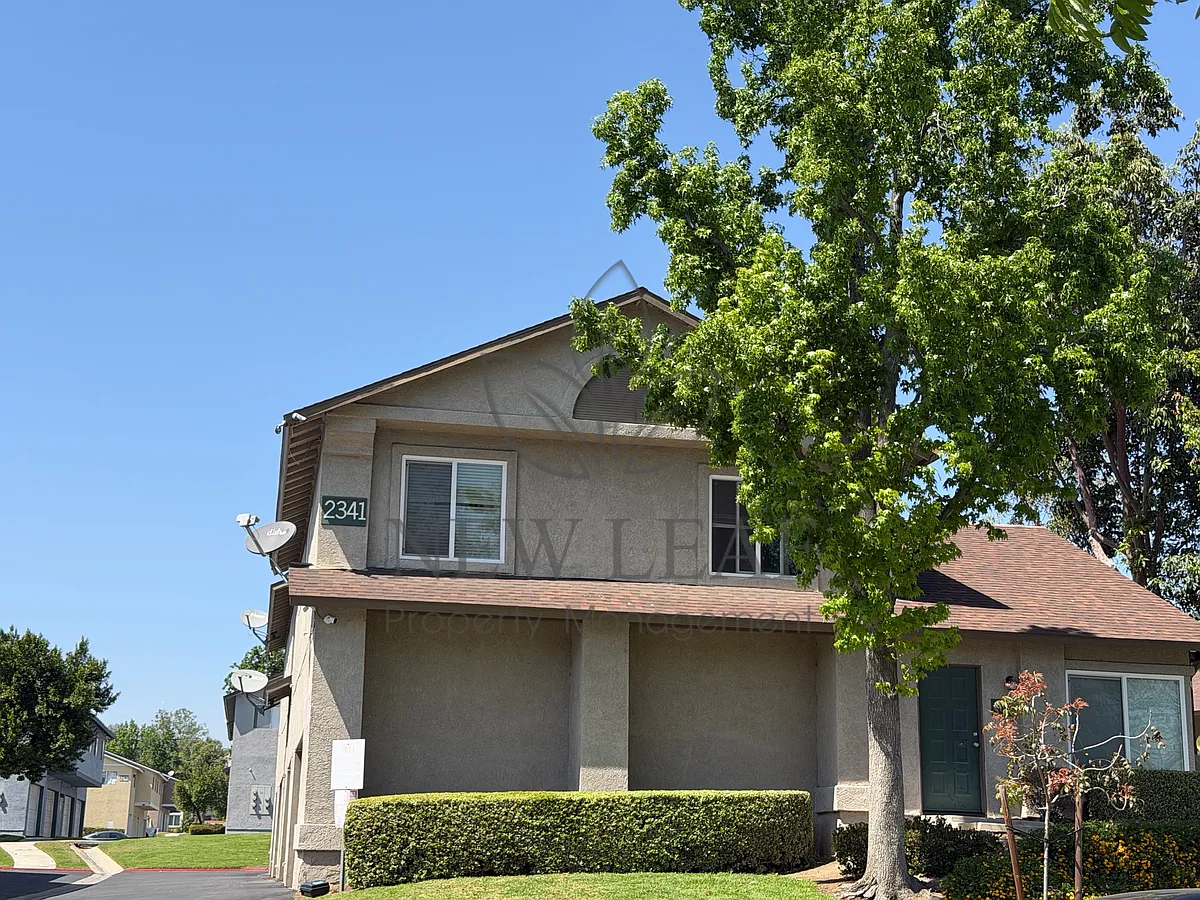 Building Photo - 2341 Maryhelen St #104