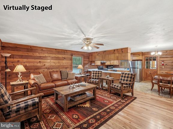 2nd image of 2123 Oak Park Rd
