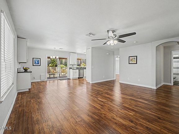 4th image of 1641 E ALICIA Drive