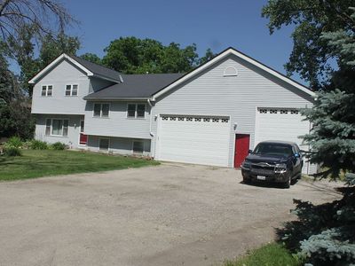 1N181 Ellis Ave, Carol Stream, IL, 60188