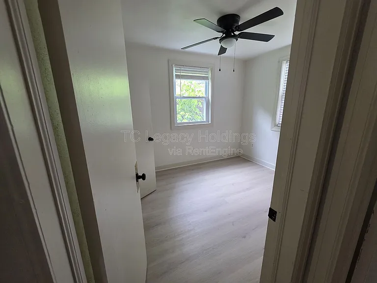 517 Hornor Ave — Photo 9
