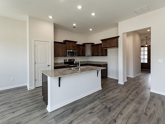 5th image of 125 Dogwood Spring Dr