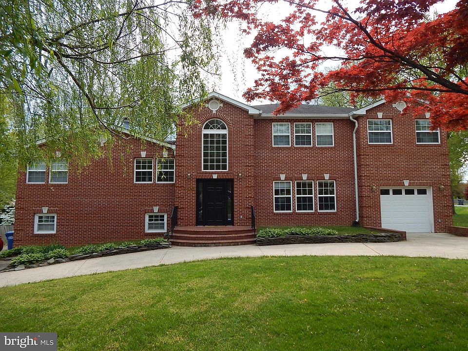 1st image of 6307 Crestwood Dr