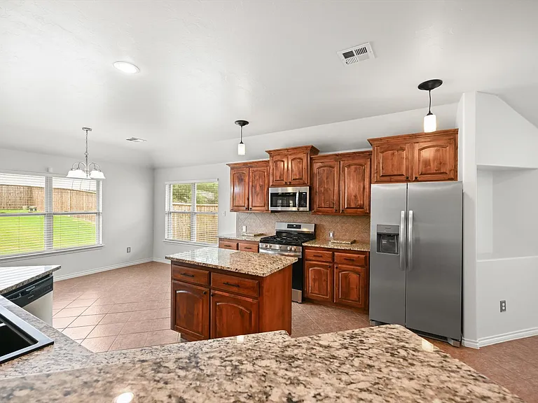 8725 Pikes Peak Rd — Photo 22
