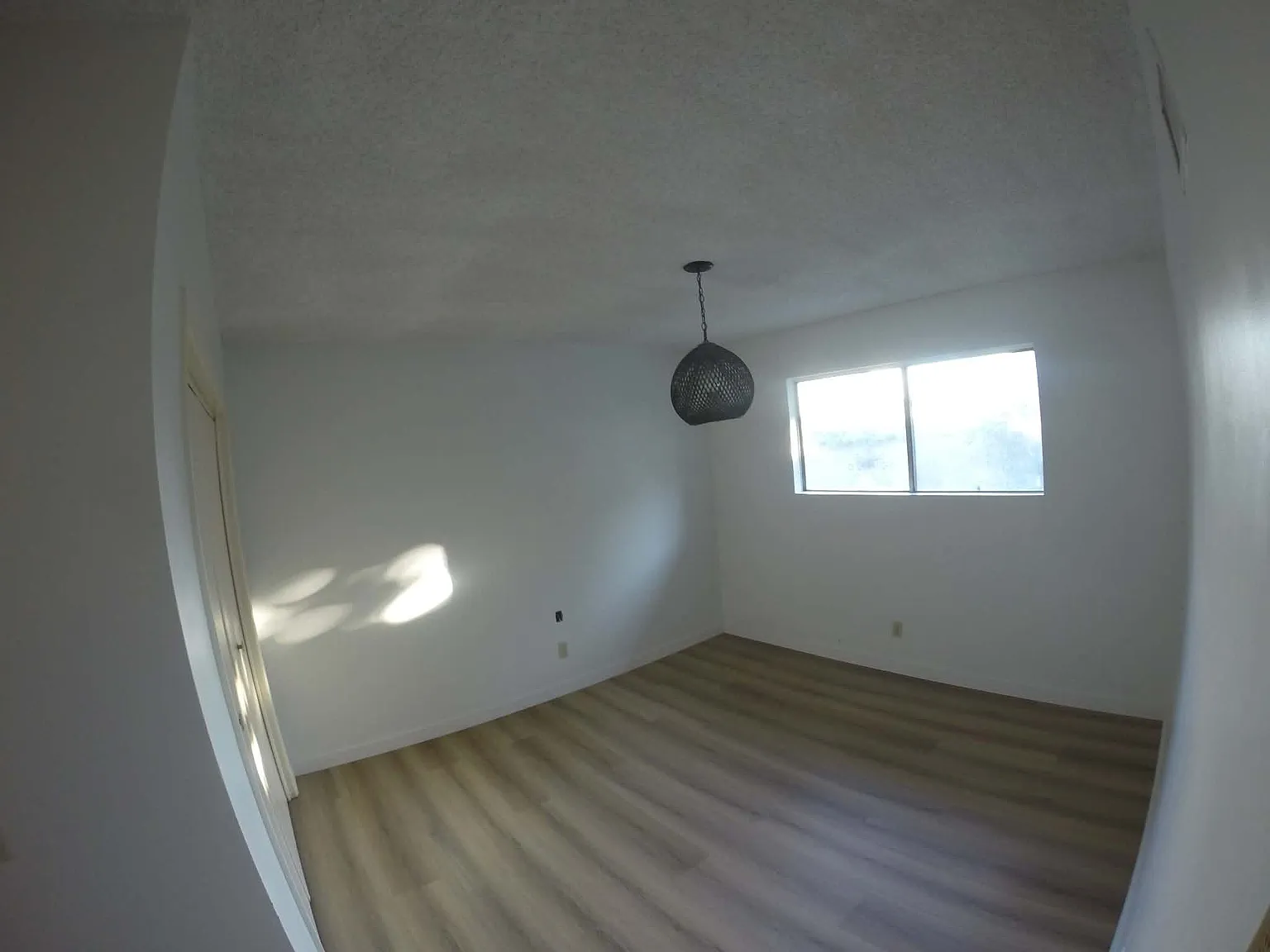 6 bed, 1900 sqft, $1,100 — Photo 4