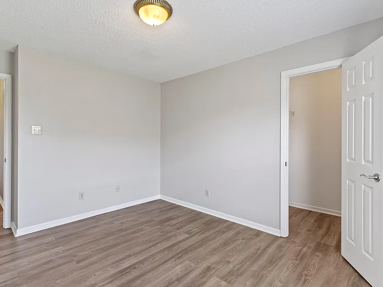 7763 Sunflower Dr — Photo 14