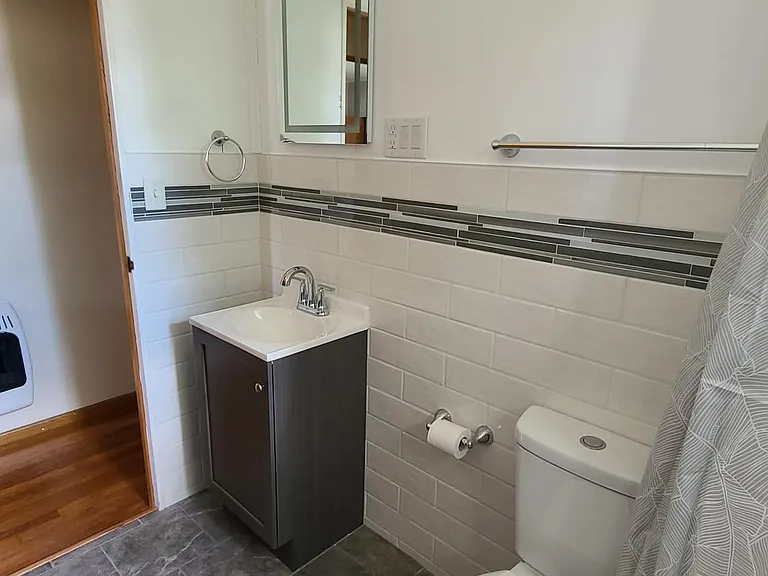 1465 Woodland Dr — Photo 24