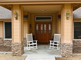 22300 Saddleback Dr, Tehachapi, CA 93561