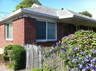 1304 SE 41st Ave APT A, Portland, OR 97214