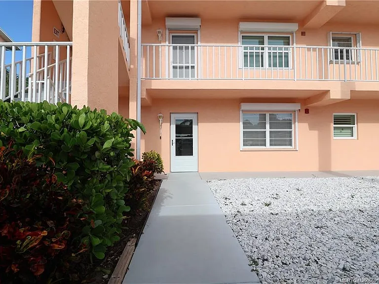 2950 SE Ocean Blvd #112101 — Photo 2