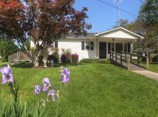 1400 Shag Rag Rd, Cookeville, TN 38506