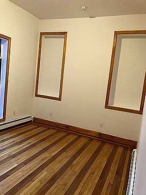 2nd image of 1427 Pacific St APT 1