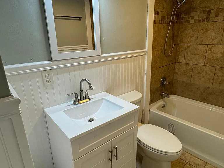 478 Beech St #6 — Photo 3