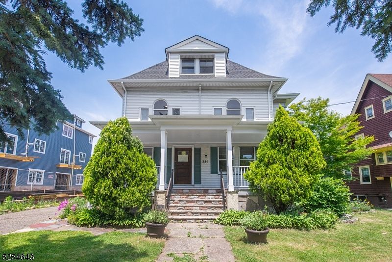 226 Walnut St APT 2, Montclair, NJ 07042 Zillow