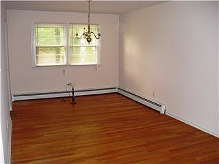 2nd image of 218 Winterberry Dr