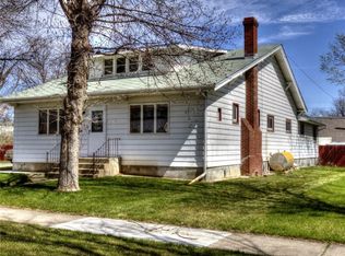 716 2nd St W, Roundup, MT 59072