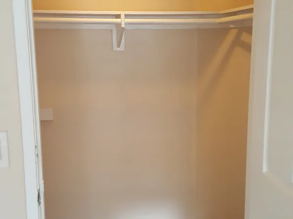 5545 Canoga Ave APT 102, Woodland Hills, CA 91367