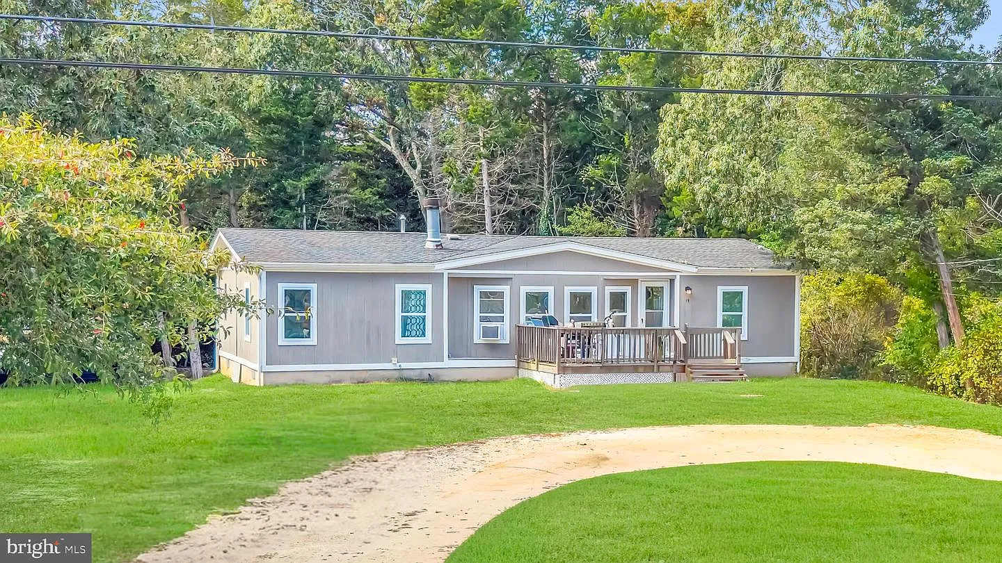 19 Plantation Dr photo 1