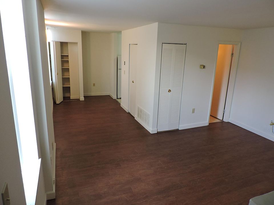 1st image of 1916 Senate St APT C