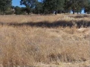 8107 Hunters Valley Rd, Mariposa, CA 95338