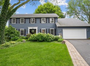 663 Lookout Ct, Naperville, IL 60540