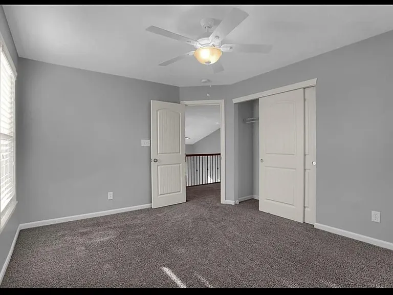 12964 Saxony Blvd — Photo 33