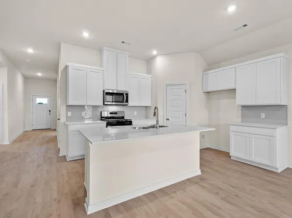 391 W Branta St, Farmington, AR 72730