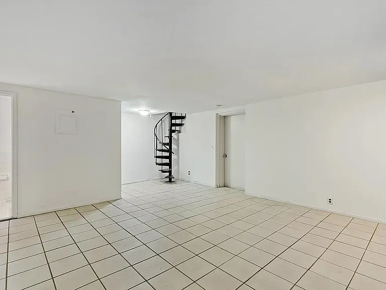 358 W 30th St #1A — Photo 5