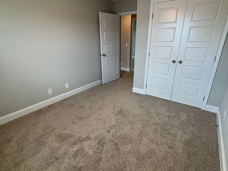906 Recurve Ct — Photo 27
