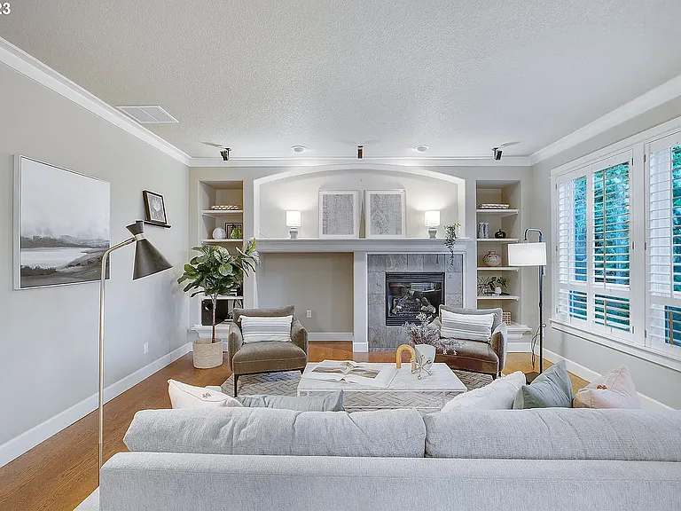 2227 Matterhorn Ct — Photo 7