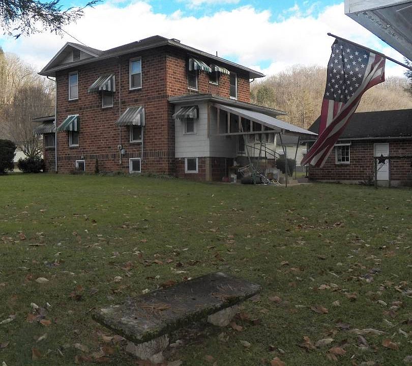 1st image of 115 Lee St