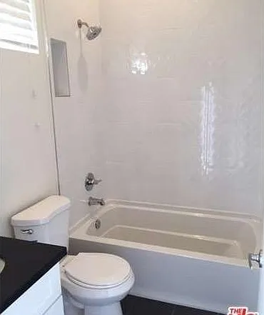 Studio, 450 sqft, $1,850 — Photo 4