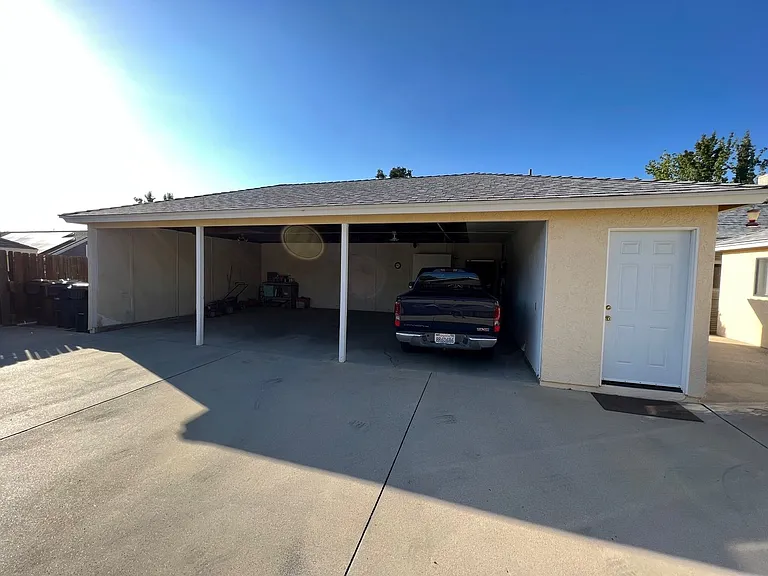 328 S Eureka St — Photo 17