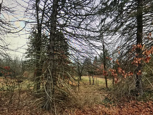 1255 Methuen St, Dracut, MA 01826