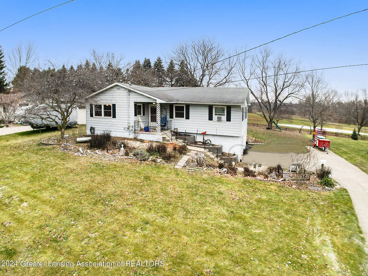 407 E Herbison Dr, Dewitt, MI 48820 Zillow