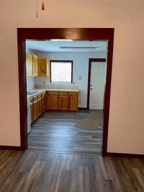 2 bed, 1.0 bath, 1000 sqft, $1,700 — Photo 4