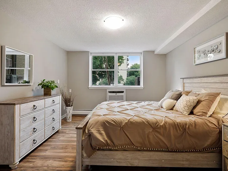 3150 Excelsior Blvd #101 — Photo 13