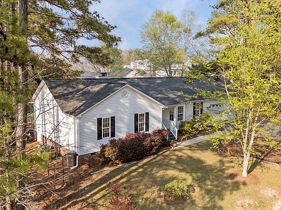 2nd image of 1900 Middle Ridge Dr