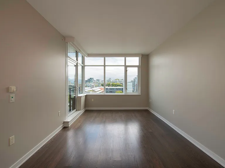 181 W 1st Ave #1102 — Photo 5