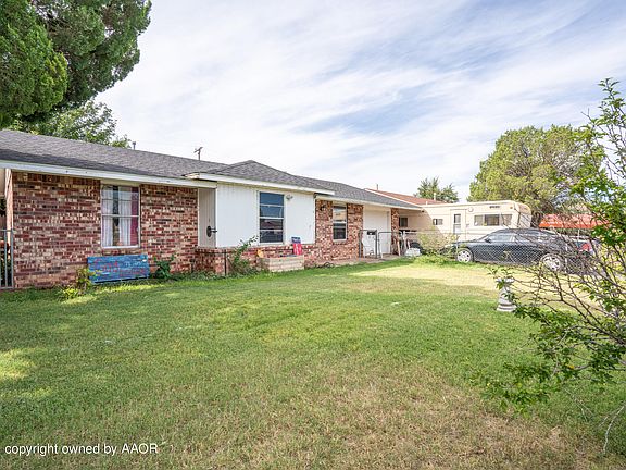 2nd image of 3018 NE 26th Ave
