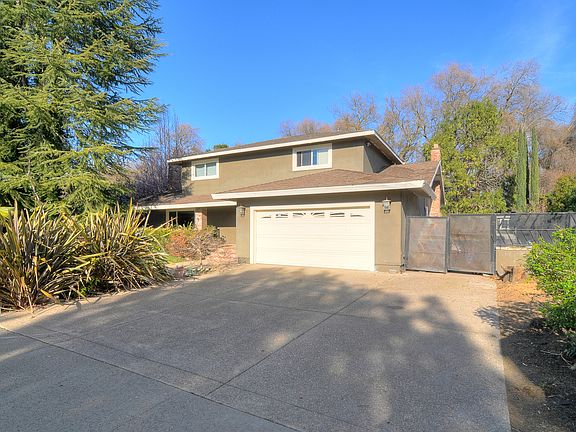 3rd image of 6501 Lake Park Dr