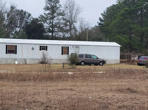 39 Cardinal Rd, Varnville, SC 29944