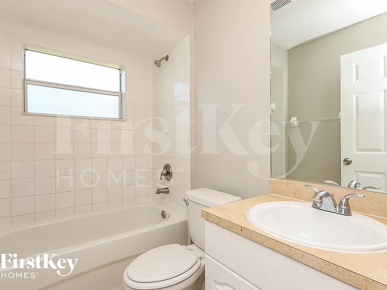 3807 25th St SW — Photo 17