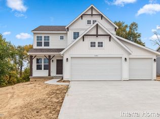 7491 Macview Dr, Zeeland, MI 49464