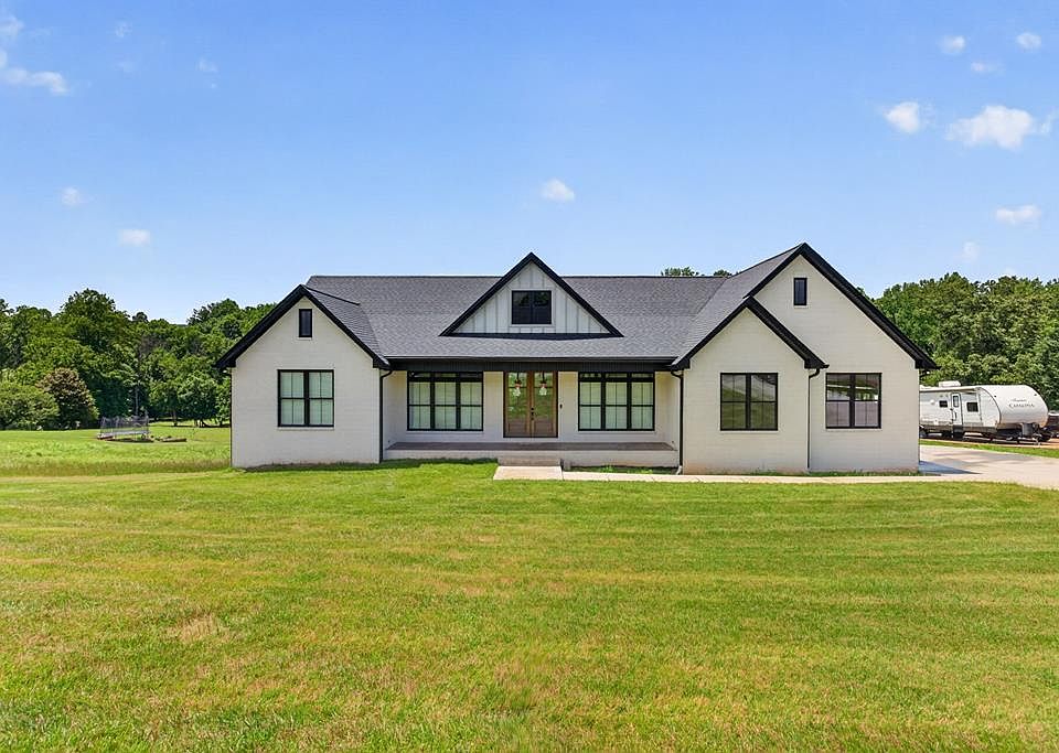 1st image of 4413 Twin Creeks Dr