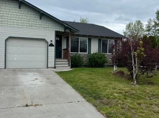 2808 SW Salmon Ave, Redmond, OR 97756
