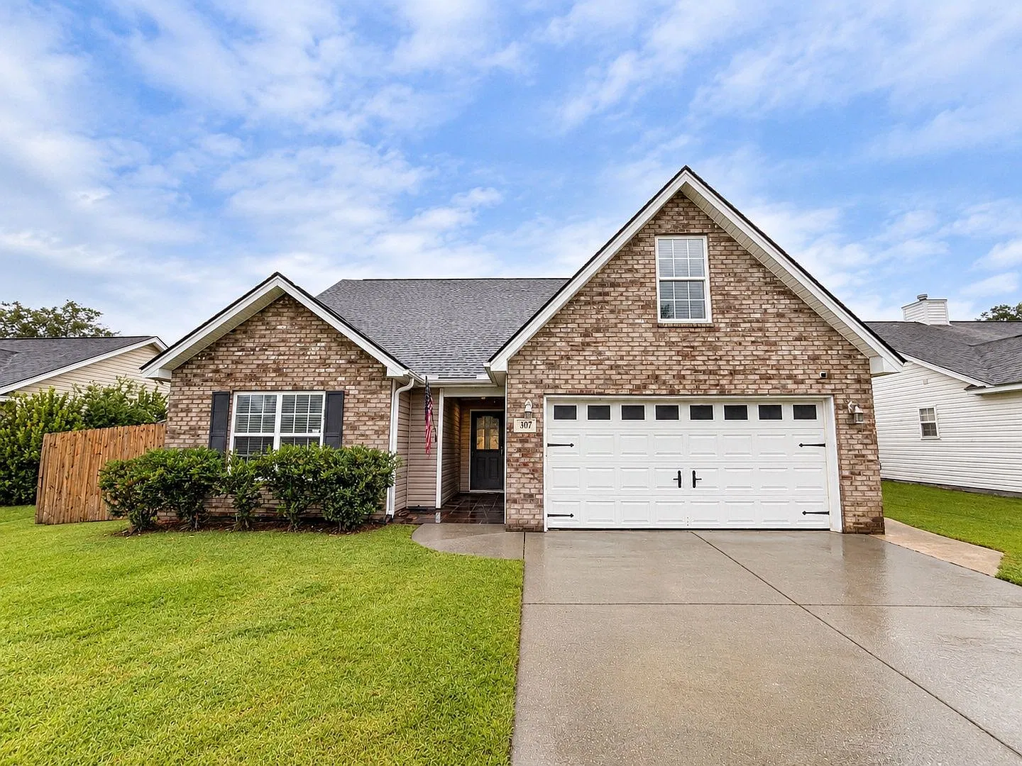3 bed, 2.0 bath, 1803 sqft, $2,600 — Photo 1
